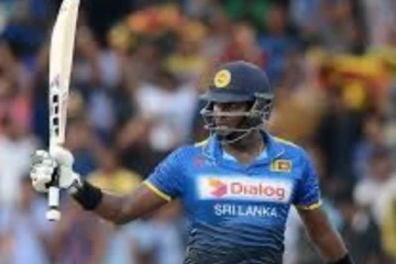 තමා කණ්ඩායමට නොගැනීම ගැන මැතිවුස්ගෙන් ක්‍රීඩා ඇමතිට පැමිණිලි..