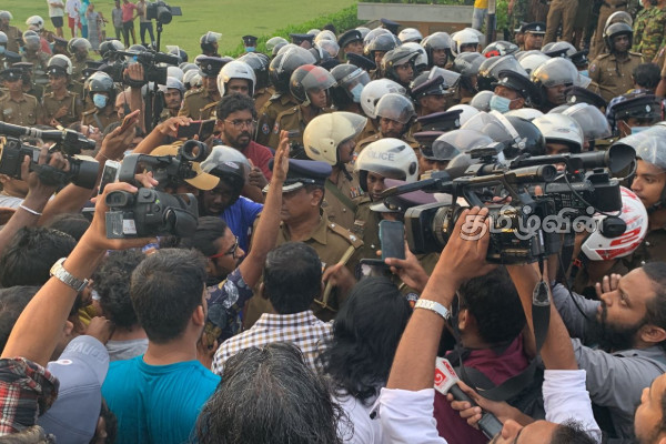 காலிமுகத்திடலில் குவிக்கப்பட்டுள்ள விசேட அதிரடிப்படையினர்:தொடர்ந்தும் அமைதியின்மை(Live) | Protest In Colombo Galle Face