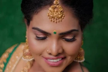 18 வயது பெண்ணாய் மணக்கோலத்தில் ரோபோ ஷங்கரின் மனைவி!