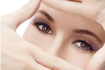 அழகைக் கெடுக்கும் கருவளையத்தினால் கவலையாக இருக்கிறீர்களா? இதோ அருமையான டிப்ஸ்