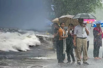 வங்ககடலில் நிலைகொண்டுள்ள ஆழ்ந்த காற்றழுத்த தாழ்வு பகுதி.., எப்போது கரையை கடக்கும்?