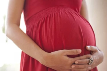 கர்ப்ப காலத்தில் பெண்கள் சாப்பிட வேண்டிய மற்றும் தவிர்க்க வேண்டிய உணவுகள்!