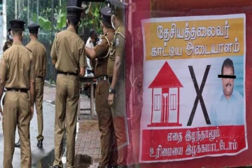 தலைவர் பிரபாகரனின் படம் வீட்டு சின்ன சுவரொட்டியில் ; பொலிஸார் தேடுதல் நடவடிக்கை