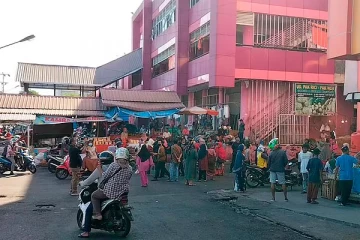 இந்தோனேஷியாவை தாக்கிய நிலநடுக்கம்... இரண்டு பேர் பலி: நிலவும் பதற்றம்