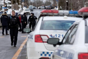 கனடாவில் பாதசாரிகள் மீது வாகனத்தைச் செலுத்தியதில் ஏற்பட்ட அவலம்