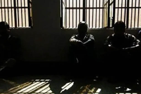 காலி சிறைச்சாலையில் கைதிகள் இருவர் திடீர் உயிரிழப்பு | One Prisoner Died Due To Suffocation