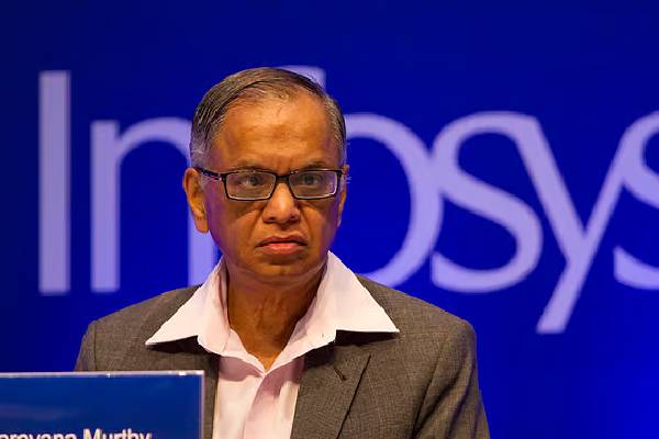 நாராயண மூர்த்தியின் இன்ஃபோசிஸ் நிறுவனத்தில் வெளியேறும் ஊழியர்கள் எண்ணிக்கை அதிகரிப்பு | Many Employees Quitting Infosys