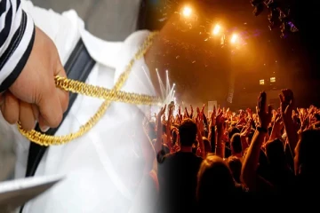 இசை நிகழ்ச்சியில் அதிர்ச்சி கொடுத்த சிறுவர்கள்