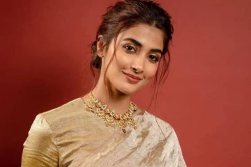 படு இறுக்கமான உடையில் அசத்தும் பூஜா ஹெக்டே!! வர்ணிக்கும் இளசுகள்