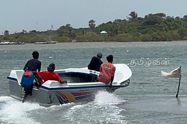 கொக்கிளாய் கடலில் தொழிலிற்கு சென்ற இளைஞன் கடலில் மாயம் - தேடுதல் பணி தீவிரம் | Went To Work In The Sea As A Crane Is Lost