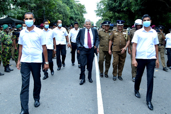 ஜனாதிபதி பதவிக்காக பல கோடிகளை அள்ளிஇறைத்த  ரணில்; பகீர் தகவலை வெளியிட்ட எம்பி! | Ranil Spent Many Crores Post Of President