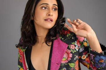 கலர்ஃபுல் உடையில் ரெஜினாவின் ஹாட் புகைப்படங்கள்