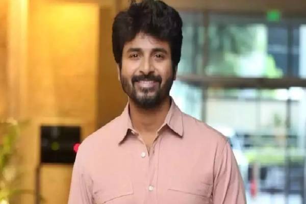 குடும்பத்துடன் வெளிநாட்டில் செட்டில் ஆகிறாரா நடிகர் SK! எந்த நாட்டில் தெரியுமா? | Sivakarthikeyan Going To Settle In Dubai