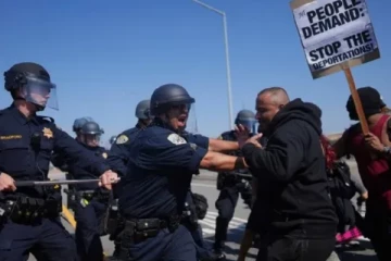 அமெரிக்காவில் டிரம்பின் குடியேற்ற கொள்கைக்கு எதிராக வலுக்கும் போராட்டம்