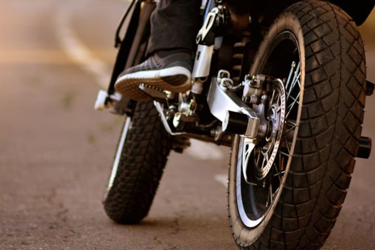 கனடாவின் மல்மூரில் இடம்பெற்ற விபத்தில் முதியவர் பரிதாப மரணம் | Motorcyclist Dies Following Crash I கனடாவின் மல்மூரில் இடம்பெற்ற விபத்தில் முதியவர் பரிதாப மரணம் | Motorcyclist Dies Following Crash I