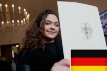 இப்போதுதான் சொந்த நாட்டிலிருப்பது போன்ற உணர்வு ஏற்படுகிறது... ஜேர்மனியின் அறிவிப்பால் பல மில்லியன் வெளிநாட்டவர்கள் மகிழ்ச்சி