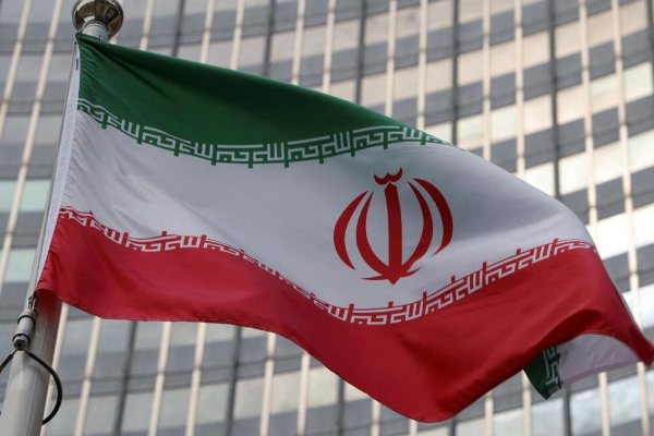 முதல் ஹைப்பர்சோனிக் ஏவுகணையை வெளியிட்ட ஈரான்! | First Hypersonic Missile Iran Unveils