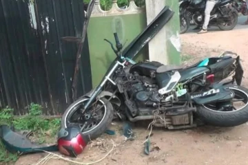 இரு இளைஞர்களை காவுகொண்ட விபத்து