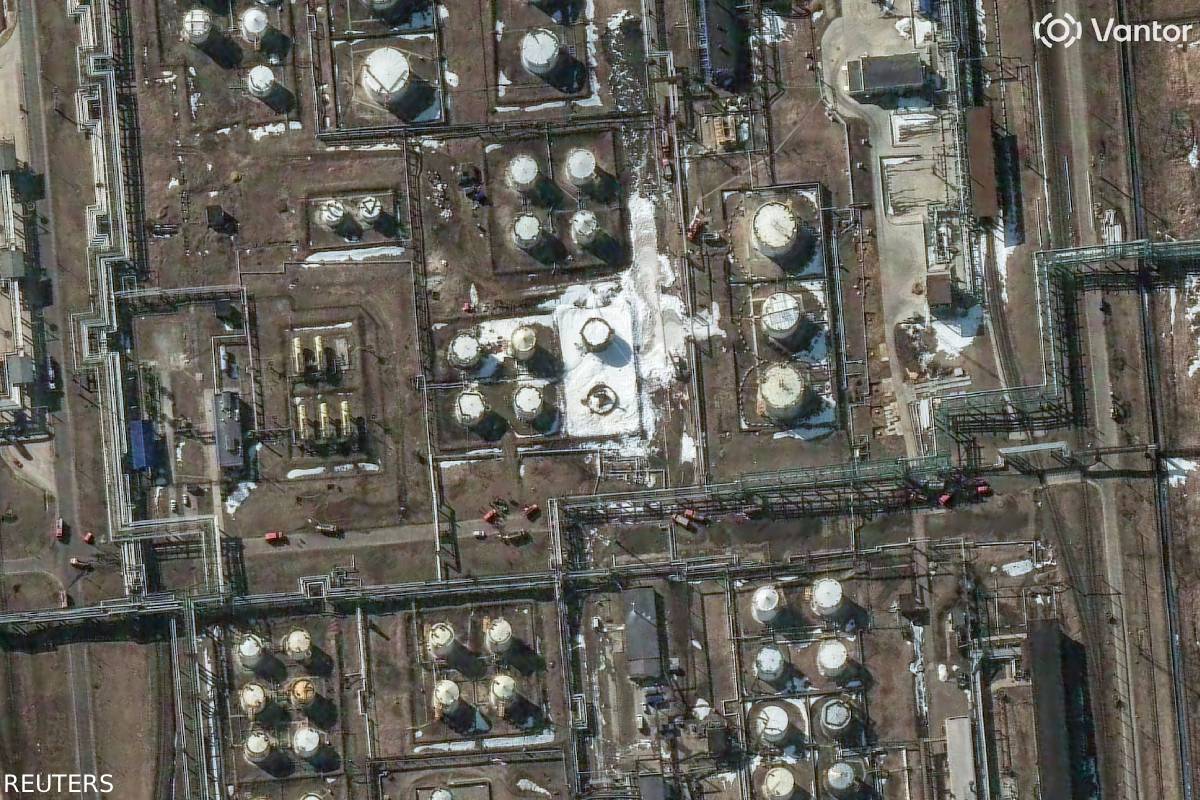 russia forced oil production reduce of drone strikes