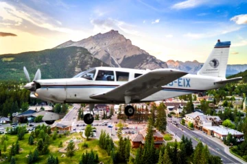 கனடாவின் ஆல்பர்ட்டாவில் விமான விபத்தில் 6 பேர் மரணம்