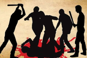 தமிழக காவலரை கட்டையால் அடித்து தாக்கிய வடமாநில தொழிலாளர்கள் - பரபரப்பு!