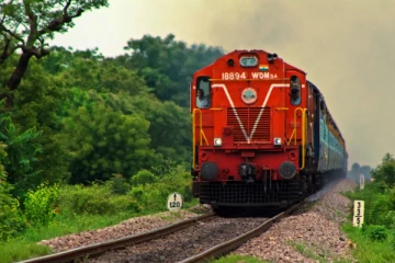 இந்தியாவில் இருந்து வெளிநாடுகளுக்கு செல்லும் 7 ரயில்கள் - எங்கெல்லாம் தெரியுமா?