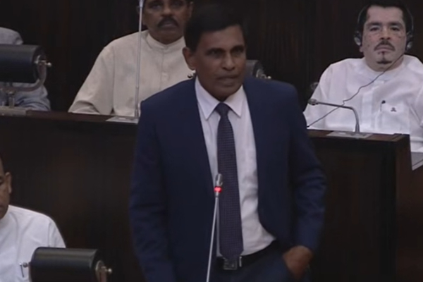 15 ஆயிரம் சிவில் பாதுகாப்புப் பணியாளர்கள் வனவிலங்கு - பொலிஸ் துறைகளுக்கு மாற்றம் | 15000 Civil Transfferd To Wildlife