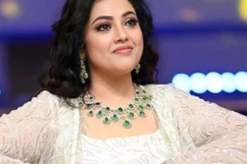 நடிகை மீனாவின் மொத்த சொத்து மதிப்பு எத்தனை கோடி தெரியுமா?