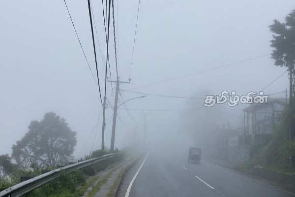 நுவரெலியாவில் கடும் பனிமூட்டம் நிலவுவதால் சாரதிகள் அவதி | Drivers Are Suffering Due To Heavy Fog Nuwaraeliya