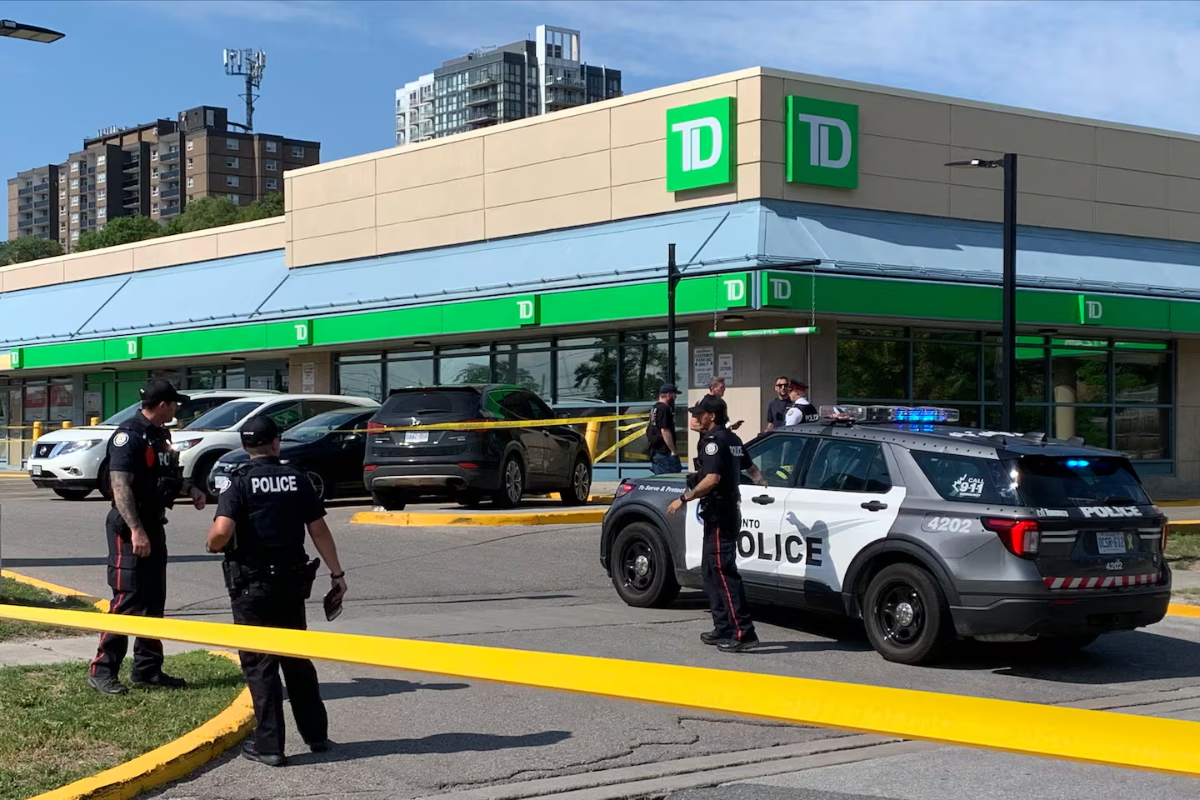 கனடா ஸ்கார்பரோவில் துப்பாக்கிச் சூடு: ஒருவர் பலி | One Person Dead After Scarborough Shooting