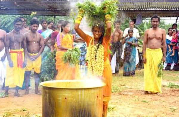 கொதிக்கும் மஞ்சள் நீரை உடல் மீது ஊற்றிக் கொண்டு ஆக்ரோஷமாக சாமியாடி அருள்வாக்கு கூறிய இளம் பெண்! பதறிப் போன பக்தர்கள் | Village Of Chillathu Near Orathanadu