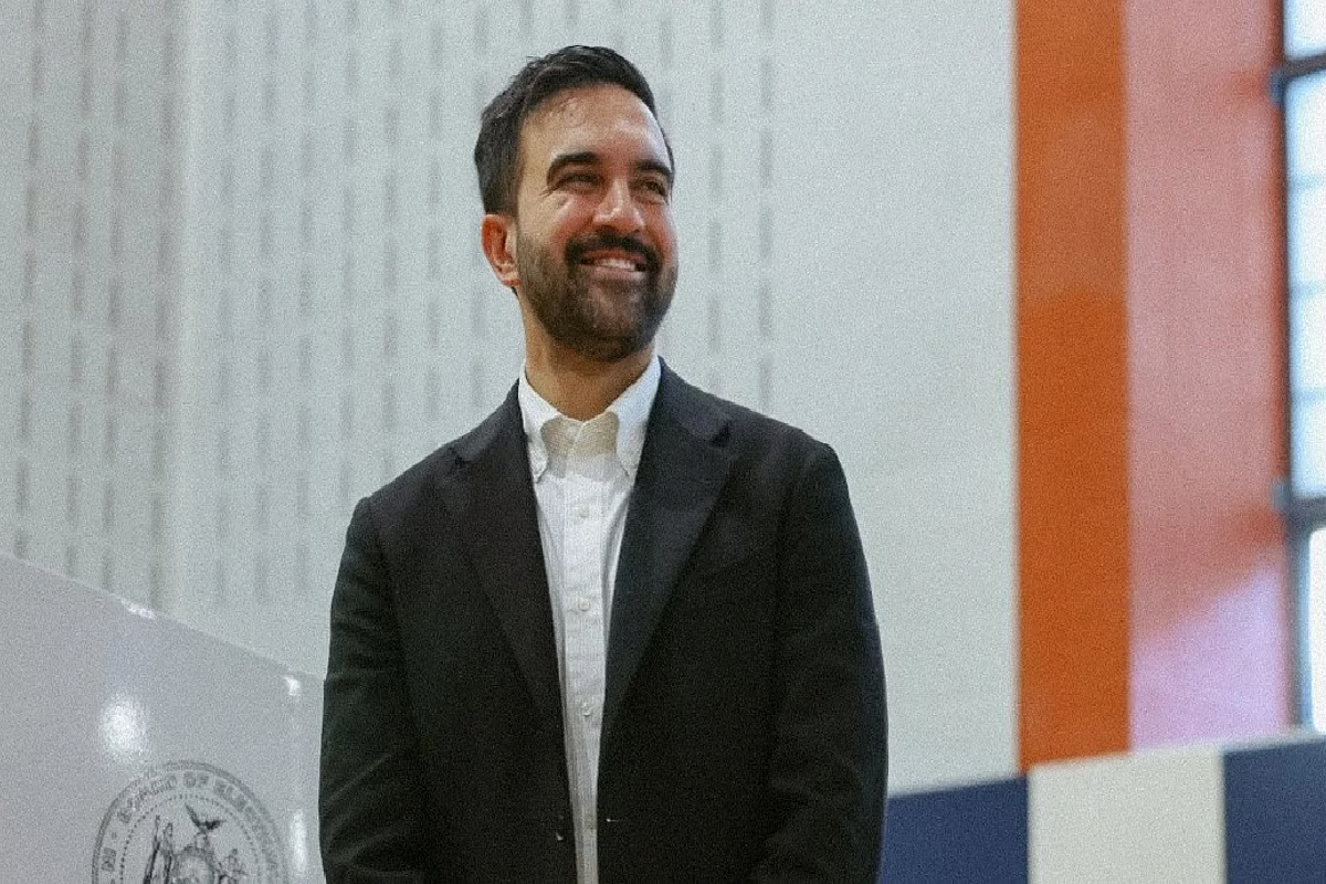 நியூயார்க் நகரின் மேயர் மம்தானி வீட்டின் மீது குண்டு வீச்சு ; அமெரிக்காவில் பரபரப்பு | Bomb Attack On New York Mayor Mamdani S House