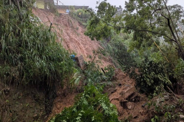 சீரற்ற வானிலையால் உயிரிழந்தோர் எண்ணிக்கை அதிகரிப்பு | Death Toll Due To Inclement Weather Increases சீரற்ற வானிலையால் உயிரிழந்தோர் எண்ணிக்கை அதிகரிப்பு | Death Toll Due To Inclement Weather Increases