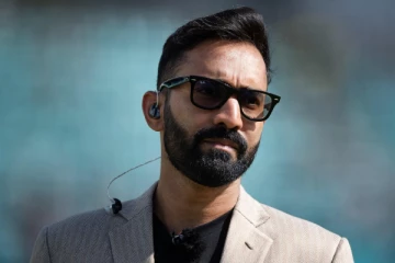 கோலி கிடையாது; இவர்தான் ஆல் பார்மேட் பெஸ்ட் பேட்ஸ்மேன் - டிகே பளீச்