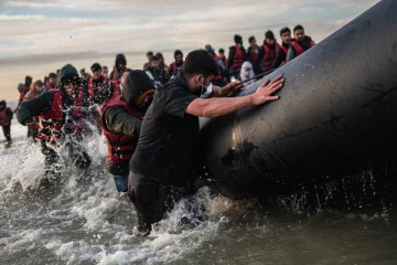 பிரித்தானியாவுக்குள் நுழைய முயன்ற 32 குற்றவாளிகள்!