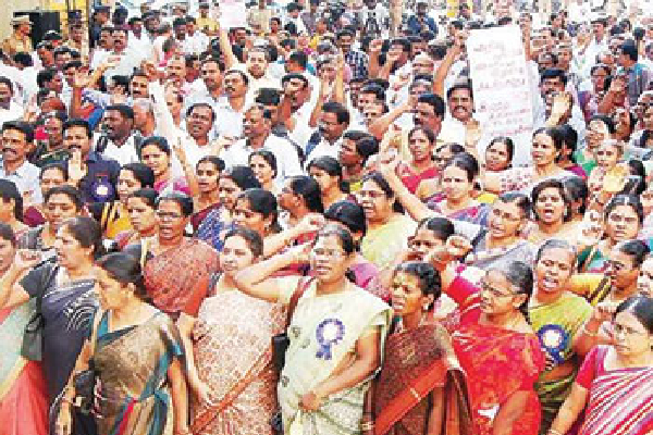 5500 ஆசிரியர் நியமனம் : வெளியானது வர்த்தமானி - ஐபிசி தமிழ்