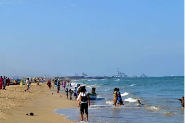 திறக்கப்பட்ட முதல் நாளே சோகம் - சென்னை மெரினாவில் 3 சிறுவர்கள் மாயம்