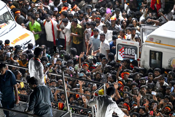 கரூரில் இரவோடு இரவாக நிகழ்ந்த மர்மங்கள்.. நடந்தது என்ன..! | Karur Stampede Post Mortem Tvk Rally Vijay