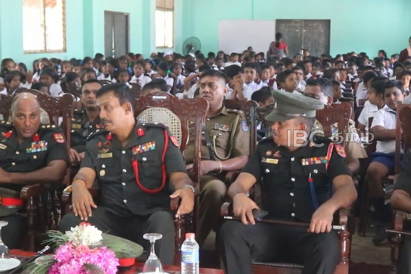 கிளிநொச்சியில் பாடசாலை மாணவர்களுக்கு வழங்கி வைக்கப்பட்ட கற்றல் உபகரணங்கள் | School Supplies For Kilinochchi Students