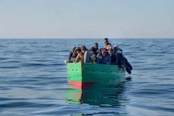 புலம்பெயர்ந்தோர் சென்ற படகுகள் மூழ்கியதில் 29 பேர் பலி!