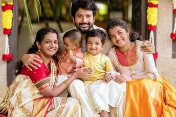 அப்பாவிற்கு போட்டியாக சிவகார்த்திகேயன் மகள் வாங்கிய விருது... வைரலாகும் புகைப்படம்