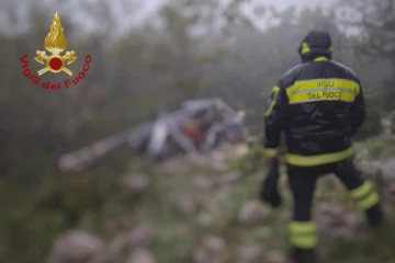 இத்தாலியில் ஏற்பட்ட ஹெலிகாப்டர் விபத்தில் 7 பேர் பலி!