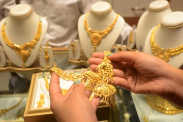 අලුත් සතියක ආරම්භයේදීම රන් මිලෙහි සිදු වූ වෙනස.