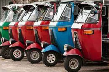 முச்சக்கர வண்டிகளுக்கு வாரத்திற்கு 30 லீற்றர் பெற்றோல் வழங்குமாறும் அரசாங்கத்திடம் கோரிக்கை