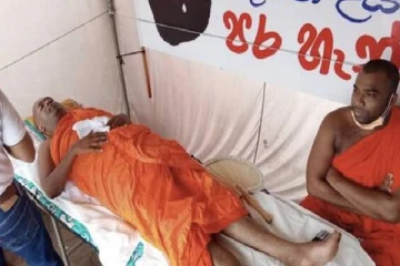 காலிமுகத்திடலில் உண்ணாவிரதமிருந்த தேரர் மருத்துவமனையில்