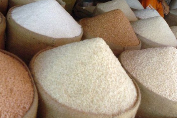 அதிக விலையில் அரிசியை விற்பனை செய்தால் எதிராக சட்ட நடவடிக்கை | Legal Action If Rice Sold At High Price அதிக விலையில் அரிசியை விற்பனை செய்தால் எதிராக சட்ட நடவடிக்கை | Legal Action If Rice Sold At High Price