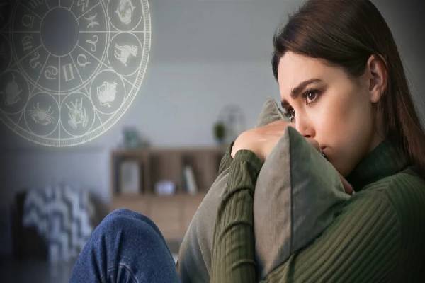 2026 முழுவதும் மிகவும் எச்சரிக்கையுடன் இருக்கனும் - எந்த ராசியெல்லாம் தெரியுமா? | 2026 Brings Unlucky For These Zodiac Signs Tamil