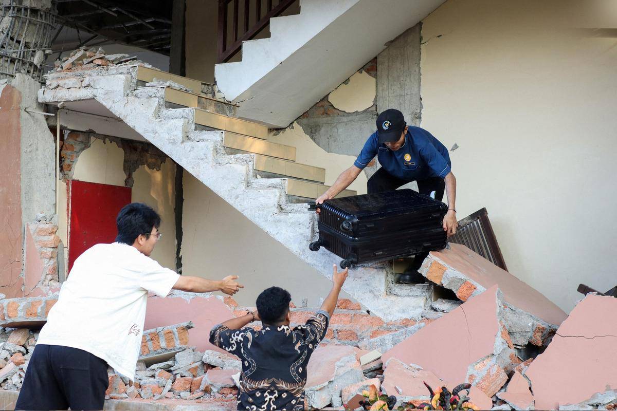 இந்தோனேசிய நிலநடுக்கம்! அதிகரிக்கும் பலி எண்ணிக்கை.. | Indonesia Earthquake இந்தோனேசிய நிலநடுக்கம்! அதிகரிக்கும் பலி எண்ணிக்கை.. | Indonesia Earthquake