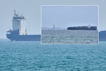 நடுக்கடலில் ஈரானின் பாரிய கப்பலை தாக்கிய அமெரிக்க படை.. சற்றுமுன் ட்ரம்ப் வெளியிட்ட பரபரப்பு தகவல்