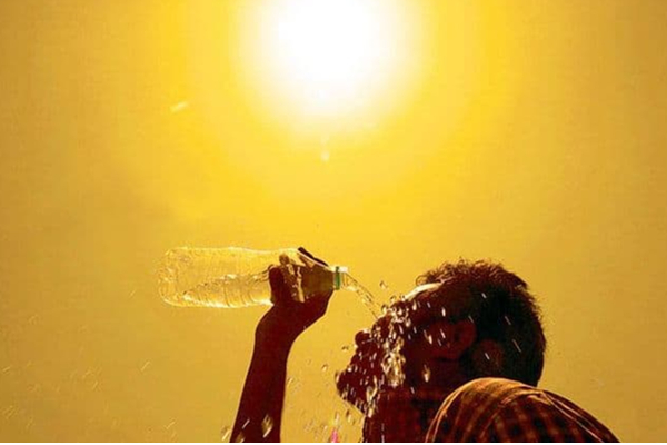 திடீரென மாறும் காலநிலை! மக்களுக்கு விடுக்கப்பட்டுள்ள எச்சரிக்கை | Warm Weather Alert Issued For 10 Districts